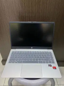 HP 14-EM0018AU Ryzen 5-7530U/8GB/512GB SSD/14″ FHD/Win 11 Home+OHS 202