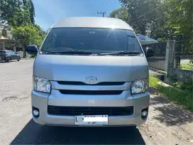 Toyota Hiace Commuter 2017 Mt