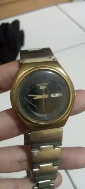 Jam tangan seiko 5