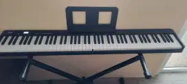 Piano Digital Lipat