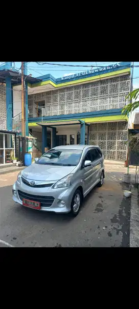 Avanza Veloz AT Luxury 2014 (KM 28rb)