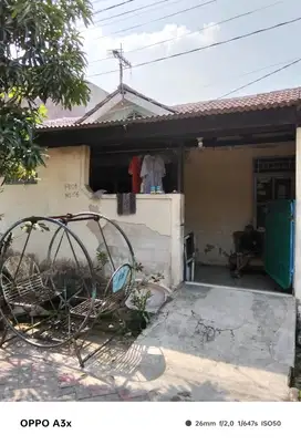 Di jual 1 unit rumah, lokasi strategis