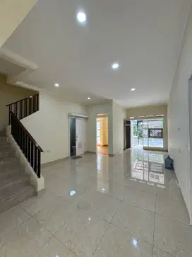 Dijual Rumah di Cluster Darwin Summarecon Serpong Tangerang