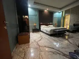 Paladian lantai dasar siap huni