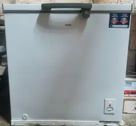 Chest Freezer Chiq 210 Liter