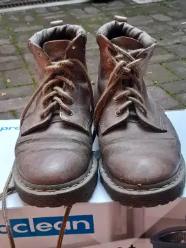 Dr marten saxon
