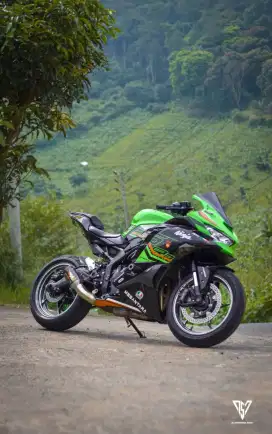 KAWASAKI ZX 25R TAHUN 2022 BULAN 10