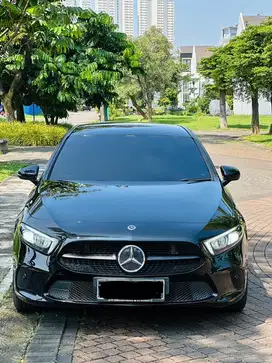 Mercedes Benz A200 Mbux Hitam 2023 jual Cepet Low Odo [CASH] warranty