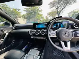 Mercedes Benz A200 Mbux Hitam 2023 jual Cepet Low Odo [CASH] warranty