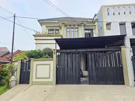 Dijual Rumah Bagus Lengkap dgn Kitchen Set di Nusaloka BSD City