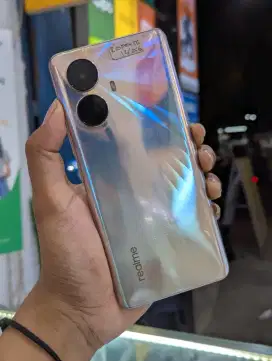 Realme 10 pro+ 5G 12/256 second fullset terawat bergaransi