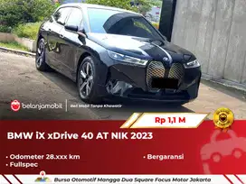 [ BERGARANSI ] BMW iX xDrive 40 AT Hitam Metalik 2023/2024