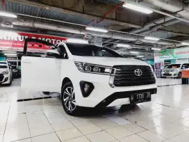 T. INNOVA REBORN 2.4 V diesel AT 2022 Km51rb