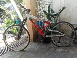 Jual 2 sepeda bekas