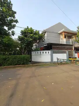 Rumah second siap huni di komplek cipinang jakarta timur