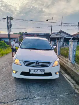 INNOVA G DIESEL AT TH 2013