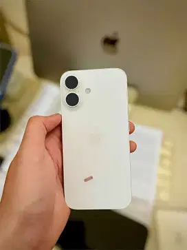iPhone 16 128GB second, Warna Putih Garansi Panjang.