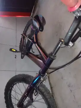 Sepeda BMX Senator