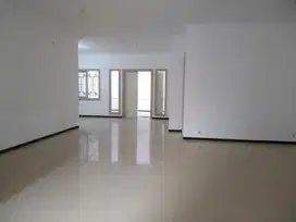 Sewa rumah cck utk tempat tinggal /kantor bagus jl.ngagel jaya utara