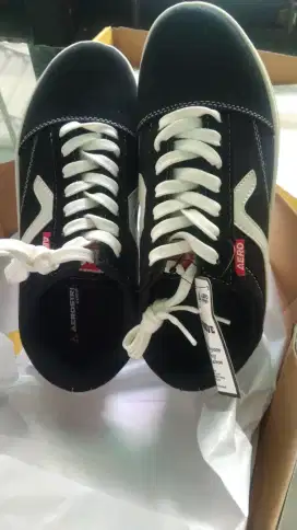 Sepatu cowok/pria