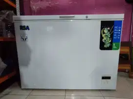 FOR SALE FREEZER RSA 300 L