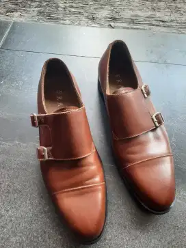 SEPATU KANTOR PRABU