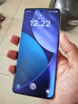 Oppo reno 12 5G 8/256GB hp dan cas only