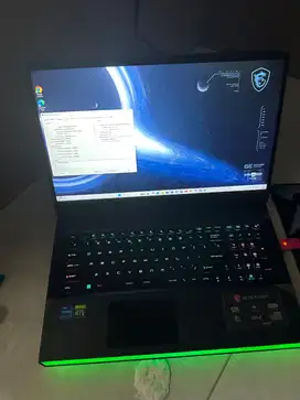 Laptop MSI Gaming GE76 Raider 11UE