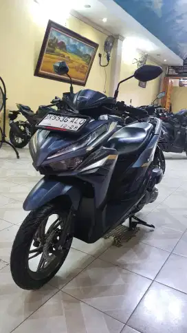 New Vario 125 CBS ISS (smart Key) 2023-Odomtr 7.000 KM-plaza motor