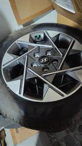 Velg dan ban hyundai stargazer