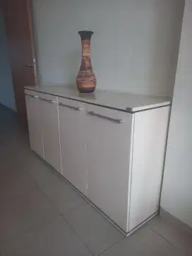 Kabinet kayu untuk kantor multifungsi