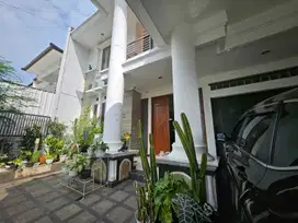 Rumah Mewah Semi furnished lokasi strategis dekat Universitas TELKOM