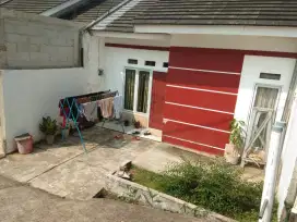 DIJUAL MURAH RUMAH SIAP HUNI DEKAT JALAN UTAMA ANGKUTAN UMUM