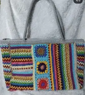 Tas dompet rajut