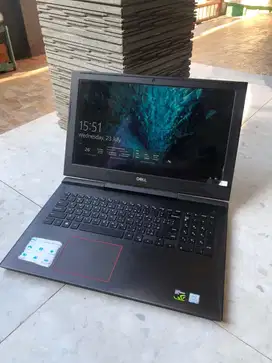 DELL INSPIRON 15 GAMING 7577 (Core i7 7th) GRATIS ASUS A555L (Core i5)