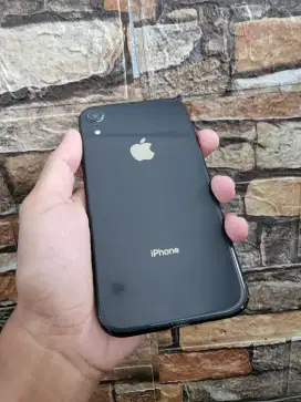 Iphone xr 64gb all op pemakaian lama bh 79% hp only