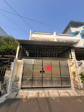 Dijual Rumah 2 Lantai ada Garasi Grogol Jakarta