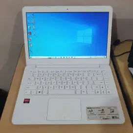 ASUS VIVOBOOK E402Y - AMD E2 / 4GB / SSD 256GB