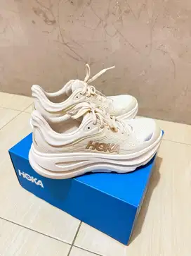Preloved Hoka Bondy 9