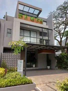 Dijual Rumah 3 Lantai di Terravia BSD – 5+1 Kamar, Fasilitas Premium
