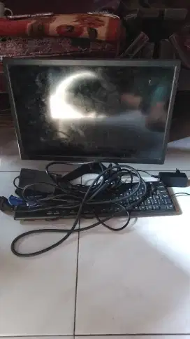 Monitor Merk Space 19
