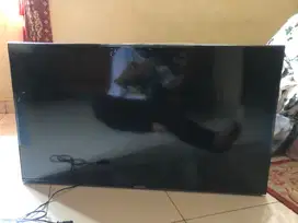 Dijual Smart TV polytron 40 inch.