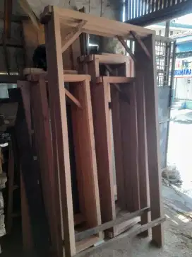 Kusen pintu.jendela.kayu kamper meranti