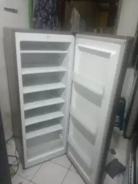 Di jual freezer gea 6 rak