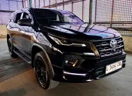 [KM: 25Rb] Toyota Fortuner GR Sport 2.8 Facelift 2023 Hitam Matic / AT