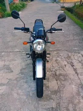 BIAH@DP 500 RB KAWASAKI W 175 SE 2022 F KABUPATEN