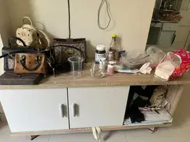 Kulkas, meja tv , rak buku , lemari