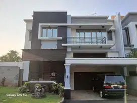 Rumah Mewah di Raffless Hills Cibubur