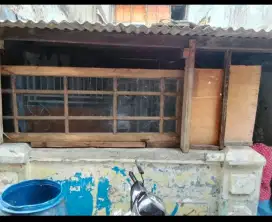 Dijual rumah tua. Hitung tanah
