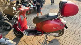 Jual Vespa GTS 150 I GET 4V Tahun 2018 Warna Maroon